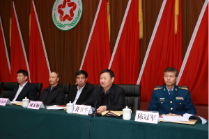 原市委常委、軍分區(qū)政委黃書(shū)華到會(huì)講話(huà)